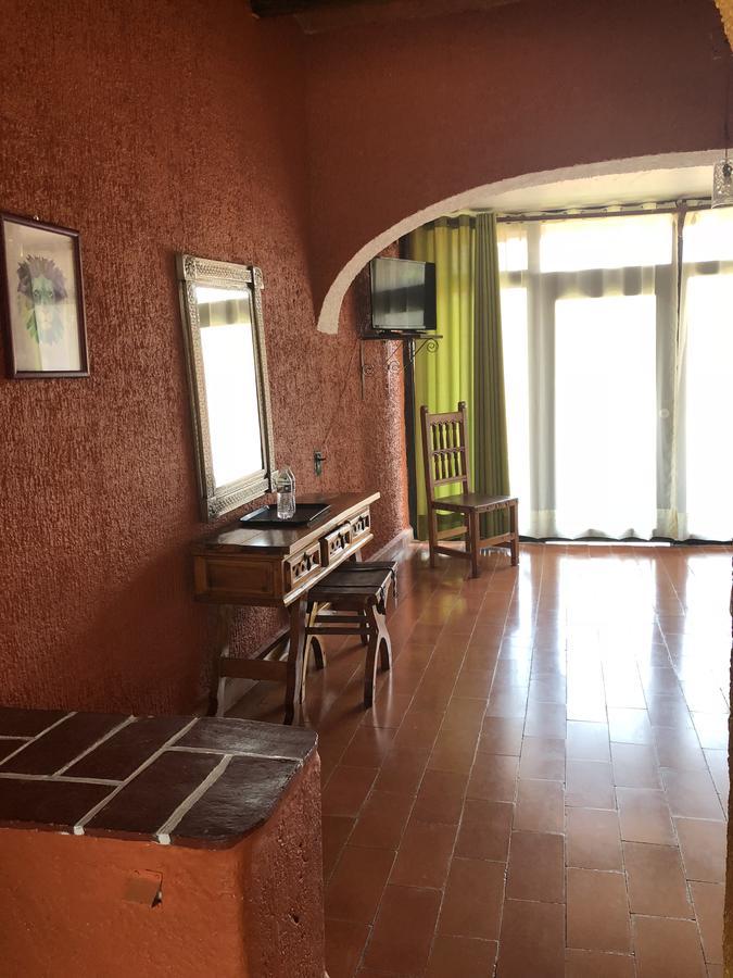 Mi Hotel Текуискуиапан Екстериор снимка